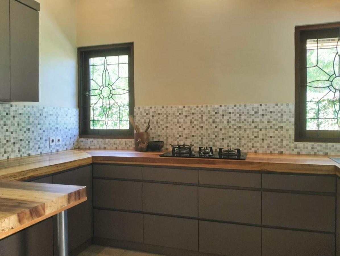 Villa Jeruk 셀롱 벨라낙 외부 사진